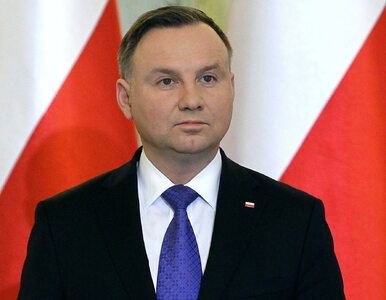 Prezydentowi nie spodobał się wzór Chorągwi RP. Projekt Ministerstwa...