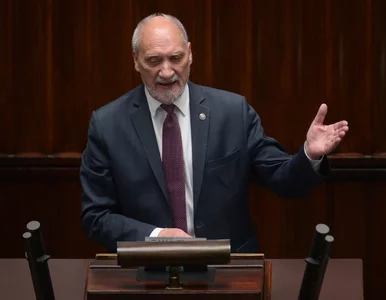 Miniatura: Macierewicz do reportera TVN: Mówię panu,...