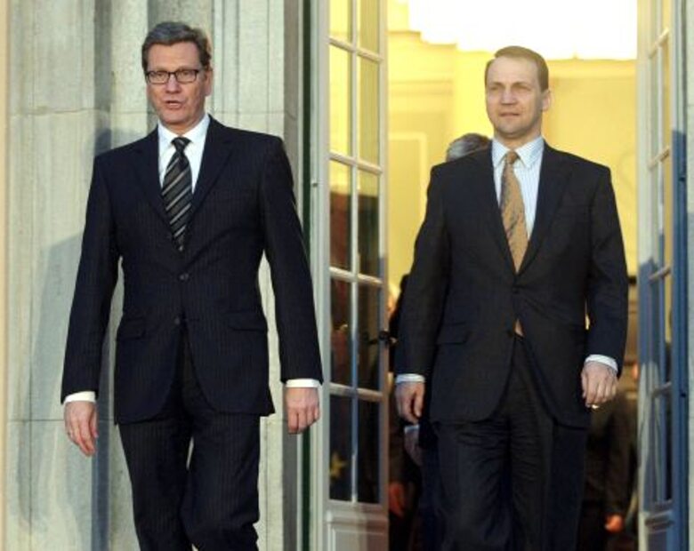 Miniatura: Sikorski chce, by Barroso lub van Rompuy...