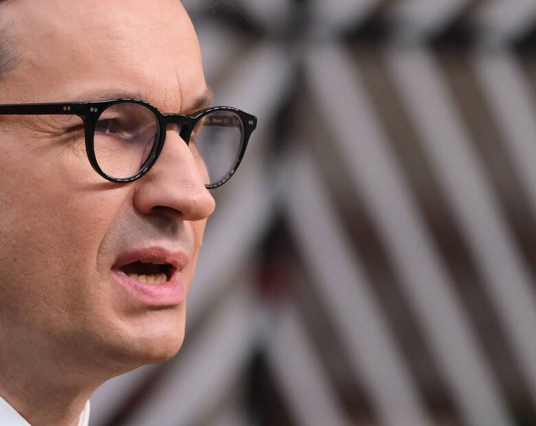 Miniatura: Afera mailowa. Morawiecki otrzymał radę,...