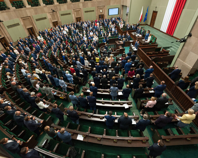 Miniatura: Sejm ustanowił 12 listopada dniem wolnym...