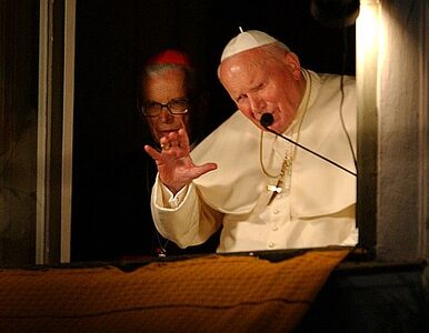Miniatura: Relikwie Jana Pawła II trafią do Gniezna