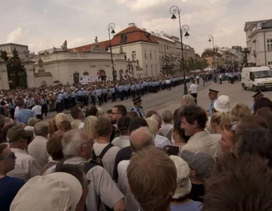 Miniatura: Wspólne oświadczenie ws. krzyża - zostaje...