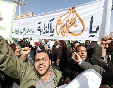 Miniatura: "Wolna Libia, wynoś się Kadafi". 20 ofiar...