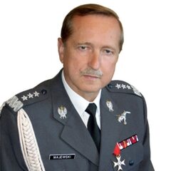 gen. Lech Majewski