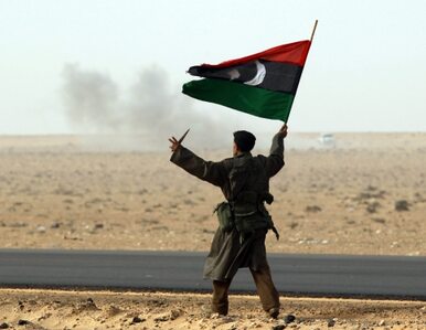 Miniatura: Libijscy rebelianci zatrzymali czołgi....