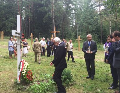 Polscy parlamentarzyści oddali cześć ofiarom stalinowskich zbrodni w...