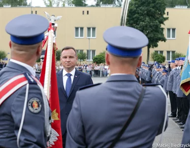 Miniatura: Prezydent wręczył nominacje generalskie...