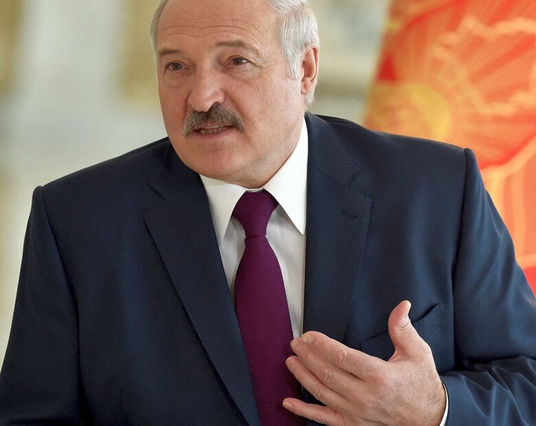 Miniatura: Łukaszenka wskazuje winnych, o protestach...