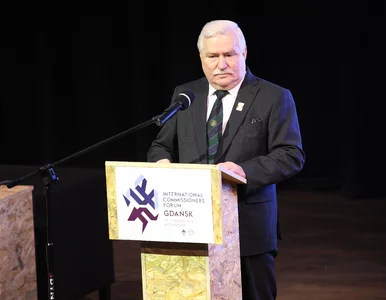 Miniatura: Wałęsa: Nieźle podrobili te papierki