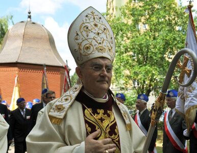 Miniatura: Arcybiskup Hoser: dla pedofilów nie mam...