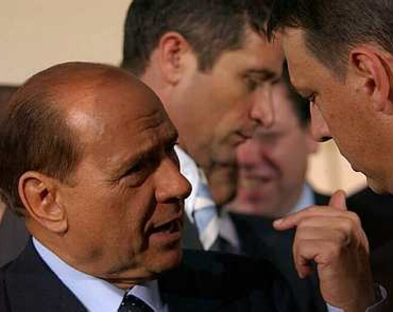 Miniatura: Berlusconi podejrzany o korupcję