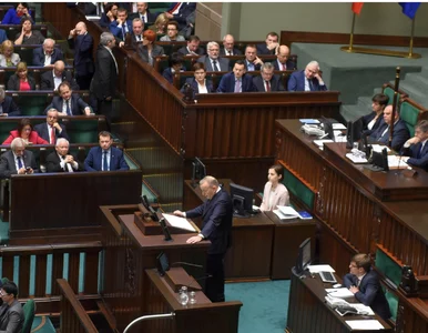 Miniatura: Sondaż: PiS i PO dzieli mniej niż 2 punkty...