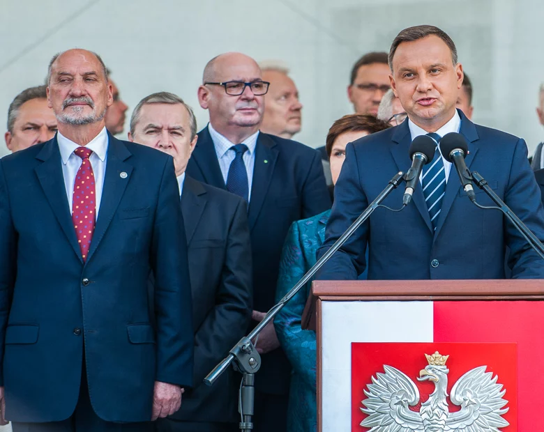 Miniatura: Prezydent awansował na generała dywizji...