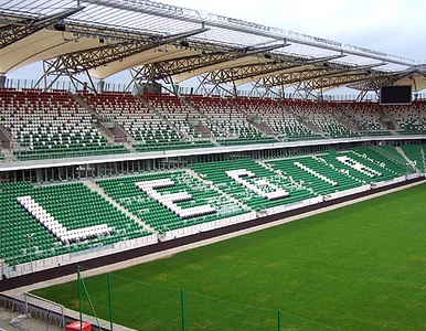 Miniatura: MSWiA: policja nie wróci na stadiony