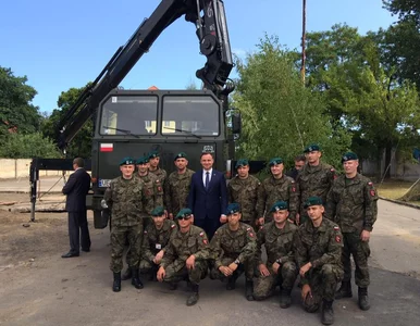 Miniatura: Andrzej Duda na ceremonii zmiany dowódcy...