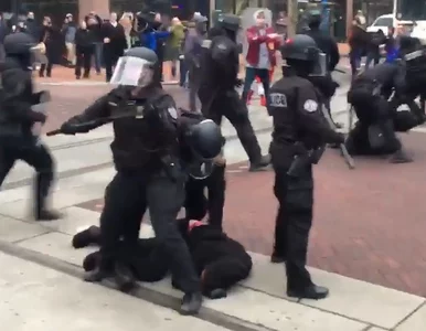 Miniatura: Blokowali ruch w centrum miasta. Policja...