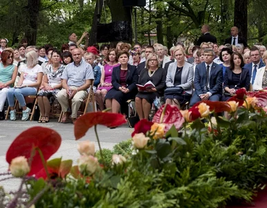 Miniatura: Premier wśród pątniczek w Piekarach...