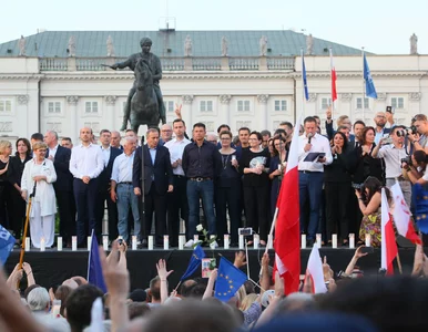 Miniatura: Sasin oskarża opozycję o akcję...