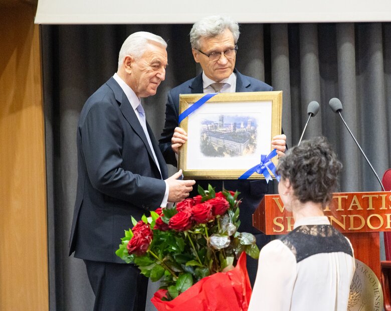 Miniatura: Poczwórny jubileusz prof. Jerzego Szaflika...