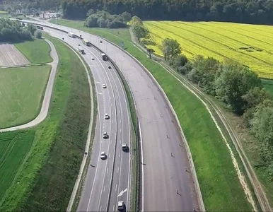 Miniatura: Autostrady darmowe i zakaz wyprzedzania...