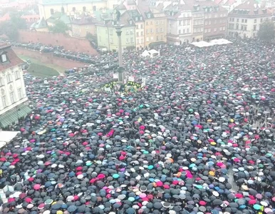 Miniatura: Międzynarodowy Strajk Kobiet. Protesty i...