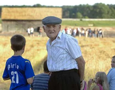 Miniatura: PiS chce równego podziału pieniędzy dla...