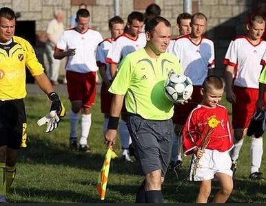 Miniatura: Poseł SLD będzie... sędzią w piłkarskiej...