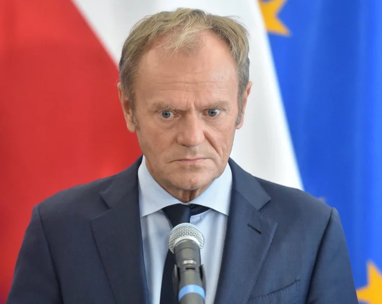 Miniatura: Donald Tusk „domknie system”? Paweł...