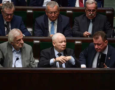 Miniatura: Czystki w szeregach PiS. Kaczyński:...