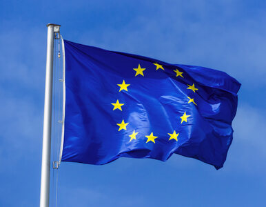 Miniatura: Łomża. Maszt z flagą UE usunięty na czas...