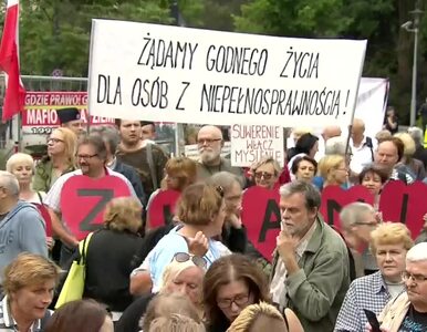 Miniatura: Przed Sejmem odbyła się manifestacja...
