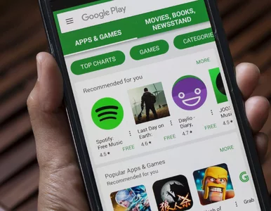 Miniatura: Parler usunięty z Google Play. Apple grozi...