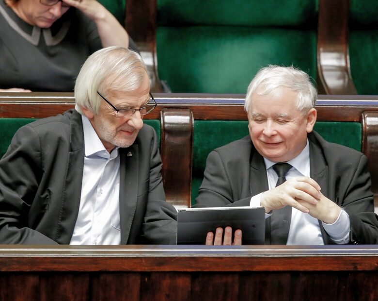 Miniatura: Jarosław Kaczyński obejrzał „Ucho...
