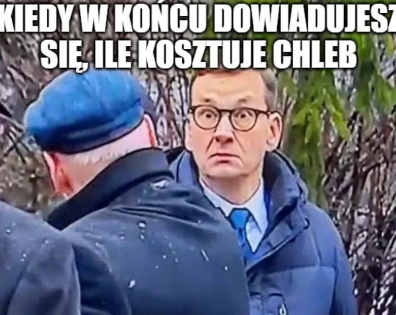 Miniatura: Morawiecki i Macierewicz bohaterami memów....