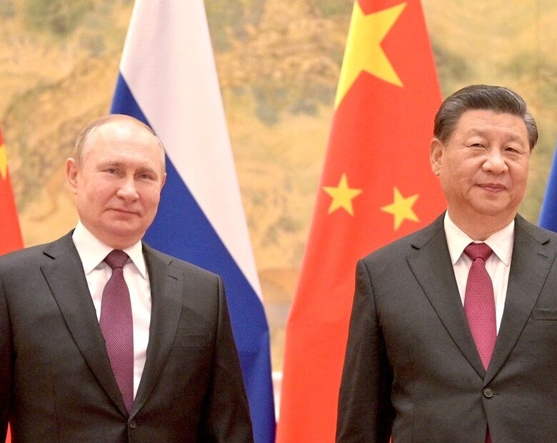 Miniatura: Władimir Putin rozmawiał z Xi Jinpingiem....
