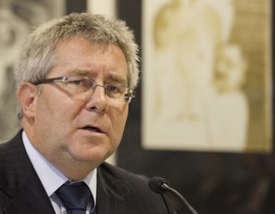 Miniatura: Czarnecki: PAP wycina opozycję z depesz