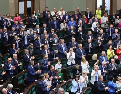 Miniatura: Sejm zdecydował ws. „Lex Tusk”. Wyłamała...