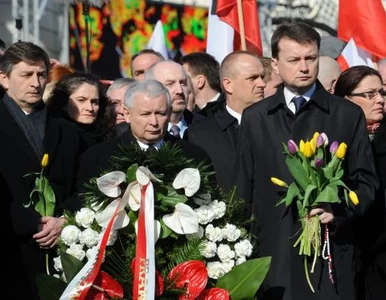 Miniatura: "Rządzący chcą zabić prawdę o Smoleńsku"....