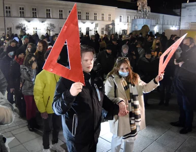 Miniatura: „Możemy jeszcze uratować polską szkołę”....