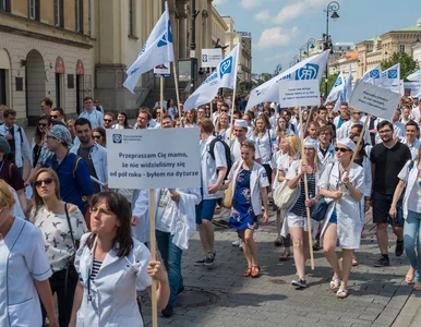 Miniatura: Porozumienie Zawodów Medycznych kontra...