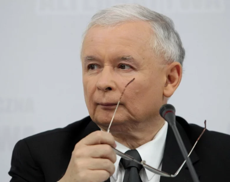 Miniatura: Poseł PO: Kaczyński z tabliczką mnożenia?...