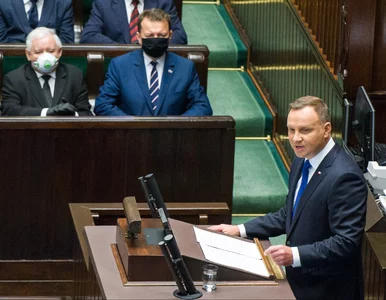 Miniatura: Andrzej Duda rzuca rządzącym koła...