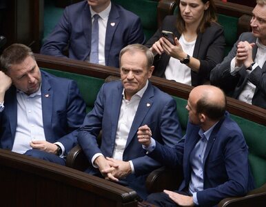 Miniatura: Tusk straszy rekonstrukcją rządu. Może...