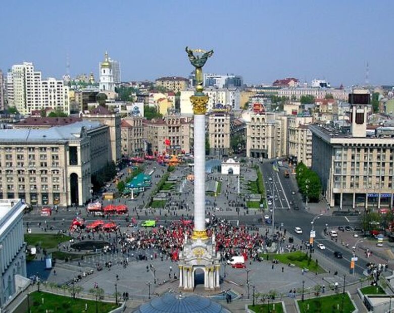 Miniatura: Sprzątanie kijowskiego Majdanu