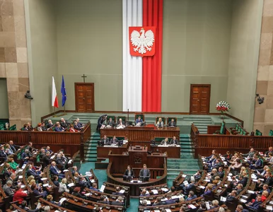 Miniatura: NA ŻYWO: Debata nad wnioskiem premiera...