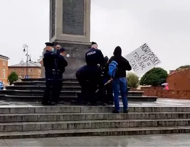 Miniatura: Warszawa. Interwencja policji wobec...