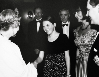 Aleksandra Kwaśniewska pochwaliła się zdjęciem z królową Elżbietą II....