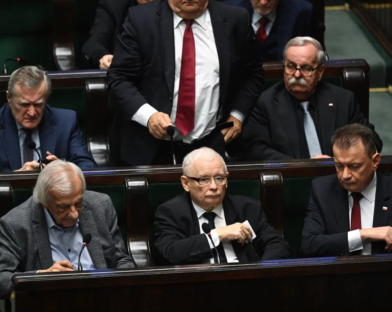 Miniatura: Posłowie PiS podpadli… posłom PiS. „Wiocha...