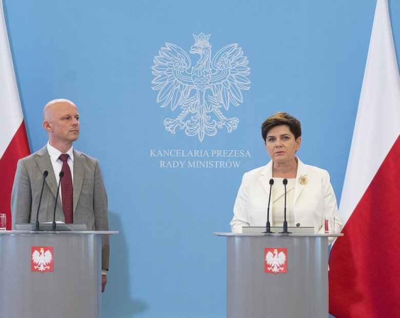 Miniatura: Szałamacha i Szydło uspokajają nastroje po...